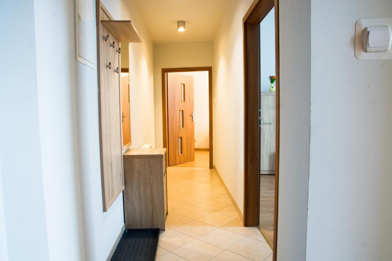 Apartament Brazowy Narutowicza 11 Lublin Buitenkant foto